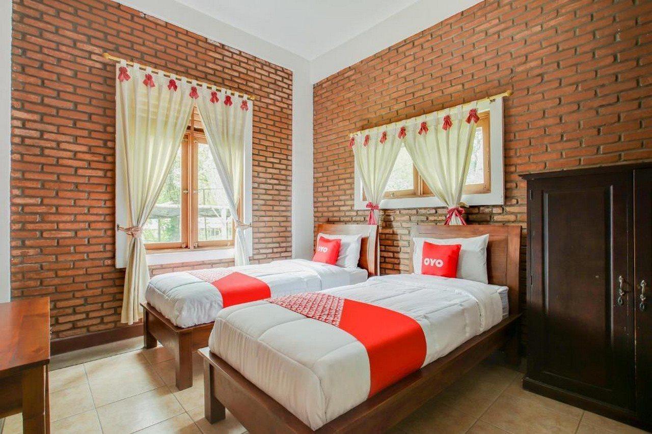 Oyo 3896 Villa Pesona Wisata Puncak 展玉 外观 照片